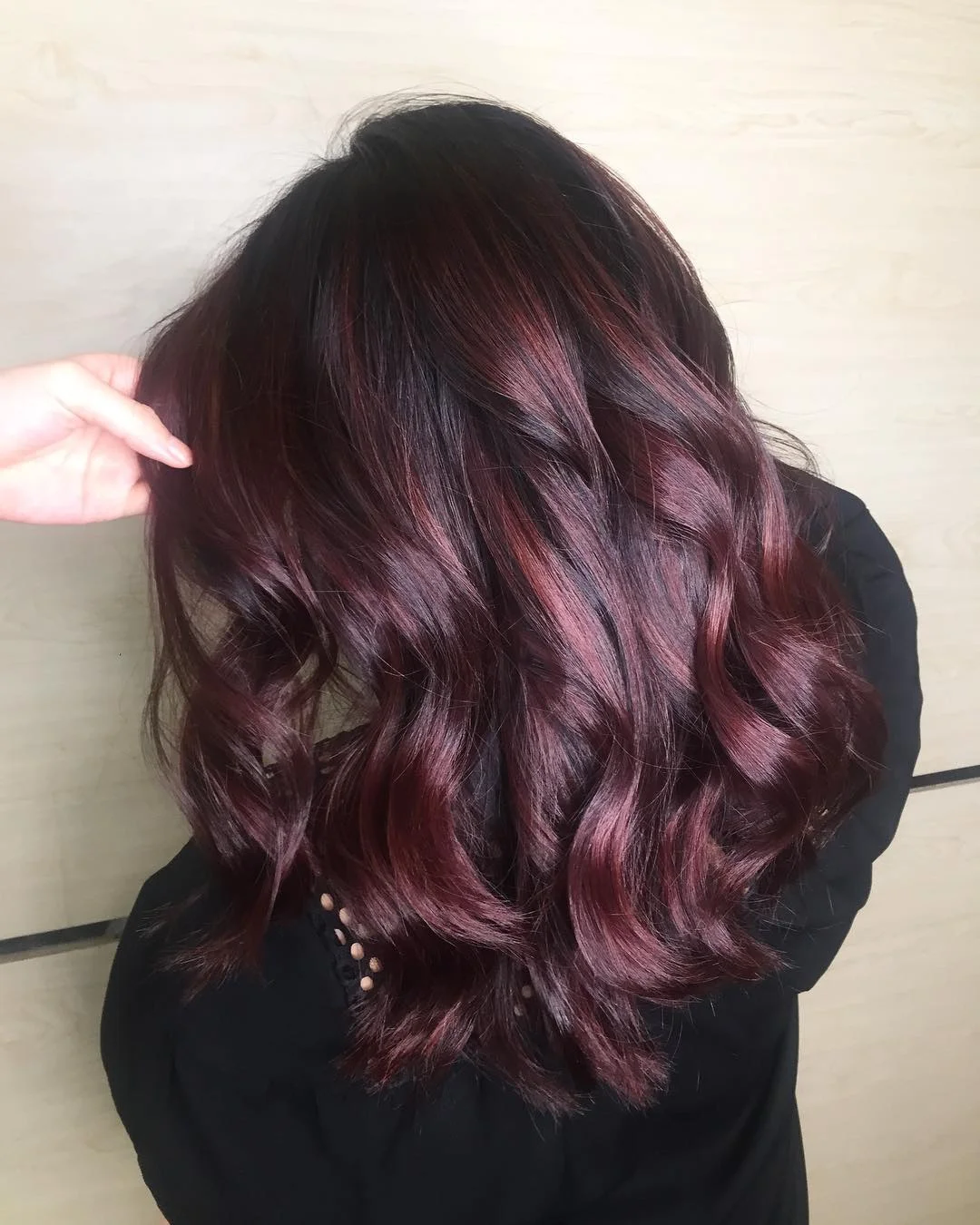 Mengapa Banyak yang Ingin Mengubah Rambut Highlight Menjadi Balayage | Cat Rambut
